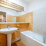 Pour 4 Avec Wi-fi Illimité, Vue Depuis La Terrasse - Fr-1-827-40 * Roquebrune-Cap-Martin